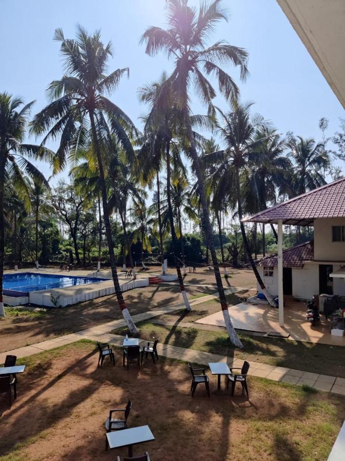 White House Beach Resort, Nagaon Экстерьер фото
