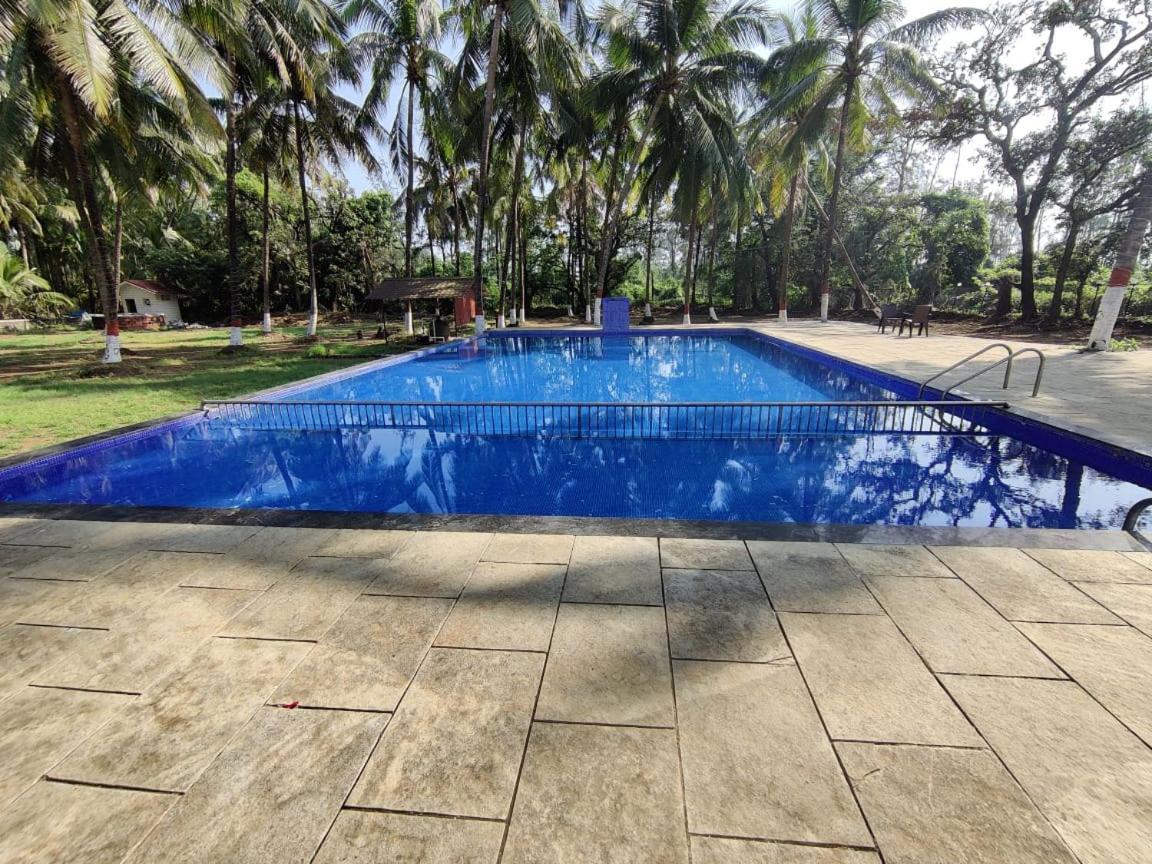 White House Beach Resort, Nagaon Экстерьер фото