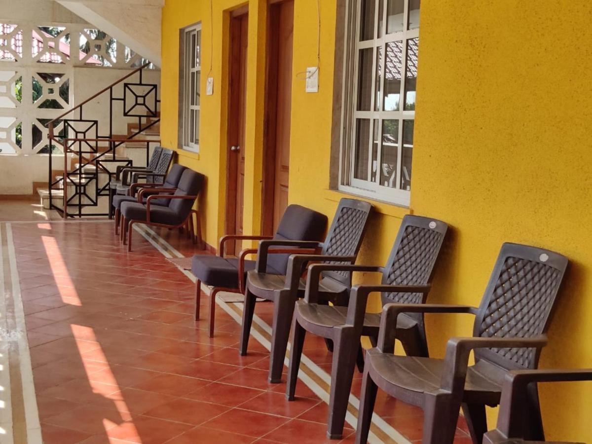 White House Beach Resort, Nagaon Экстерьер фото