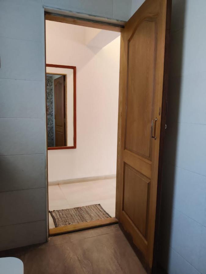 White House Beach Resort, Nagaon Экстерьер фото