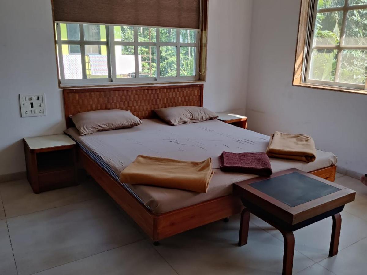 White House Beach Resort, Nagaon Экстерьер фото